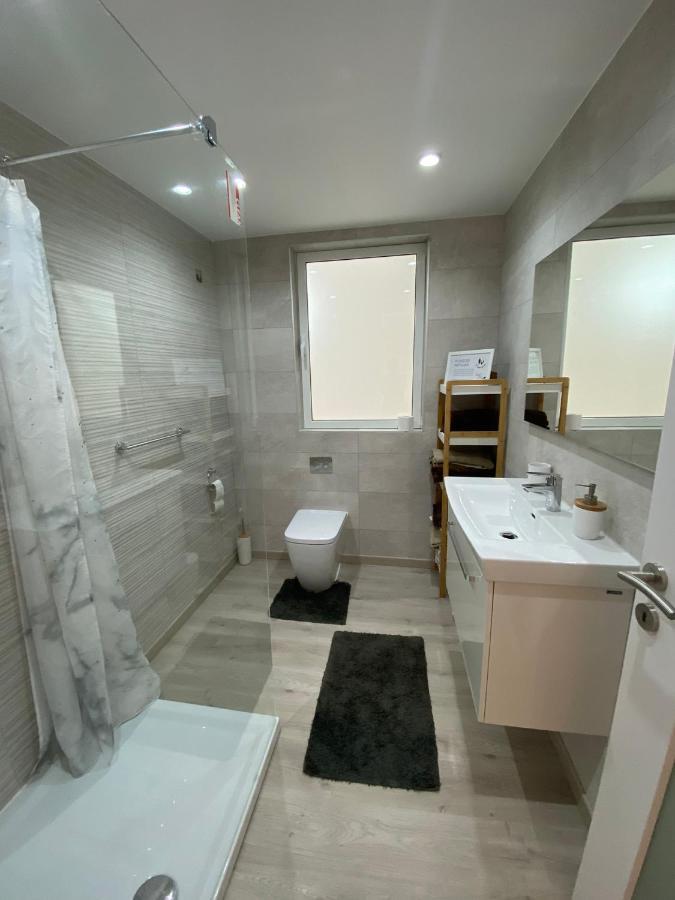 Modern Apartment With Large Outdoor Area - Sleeps 7, Close To Malta International Airport Лука Экстерьер фото