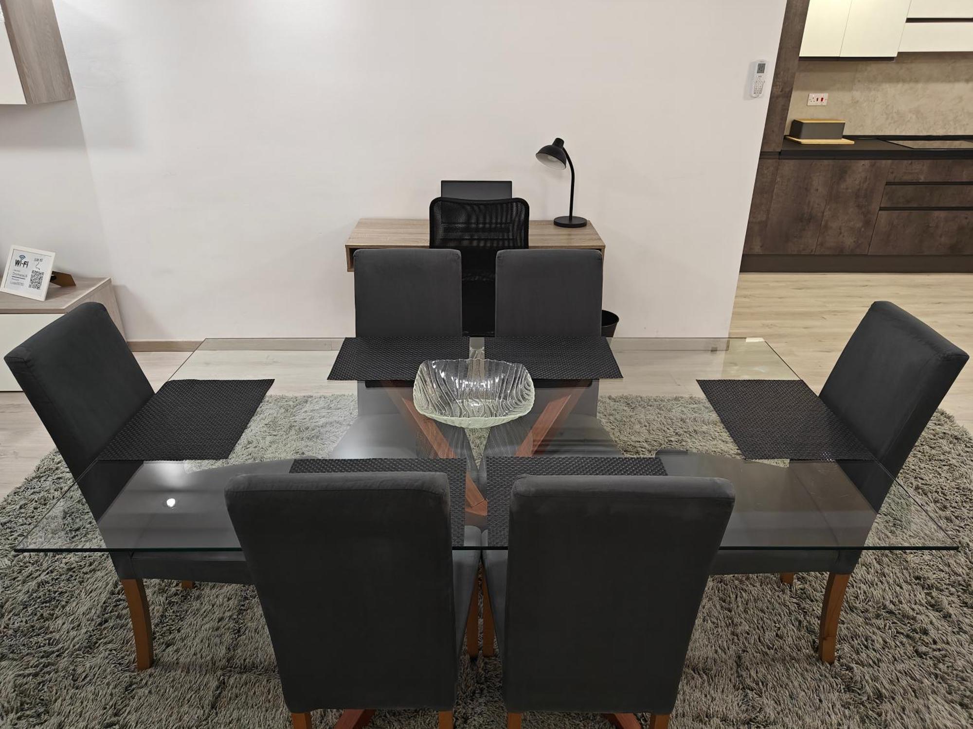 Modern Apartment With Large Outdoor Area - Sleeps 7, Close To Malta International Airport Лука Экстерьер фото
